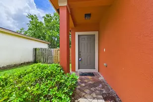 157 Blue Grotto Dr, Fort Pierce, FL 34945 - Photo 3