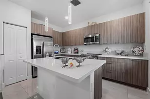 8321 Central Park Blvd, Doral, FL 33166 - Photo 9