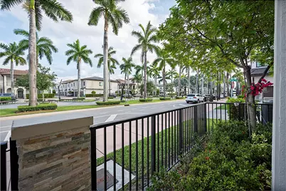 8321 Central Park Boulevard, Doral, FL 33166 - Photo 9