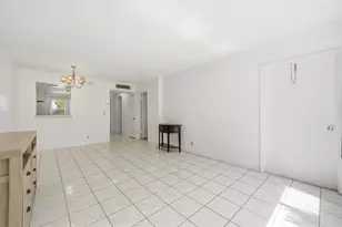 1333 E Hallandale Beach Blvd, Hallandale Beach, FL 33009 - Photo 9