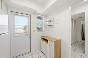 1333 E Hallandale Beach Blvd, Hallandale Beach, FL 33009 - Photo 5