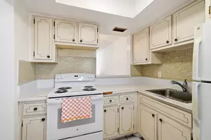 1333 E Hallandale Beach Blvd, Hallandale Beach, FL 33009 - Photo 3