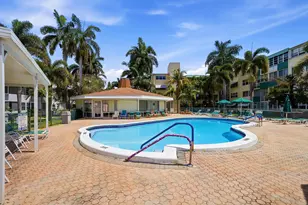 1333 E Hallandale Beach Blvd, Hallandale Beach, FL 33009 - Photo 17