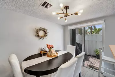 173 Riviera Circle, Weston, FL 33326 - Photo 3