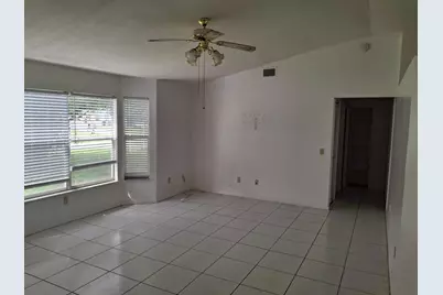 374 SW De Gouvea Terrace, Port Saint Lucie, FL 34984 - Photo 3
