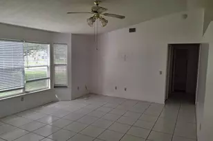 374 SW De Gouvea Terrace, Port Saint Lucie, FL 34984 - Photo 3