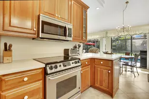 211 E River Park Dr, Jupiter, FL 33477 - Photo 15
