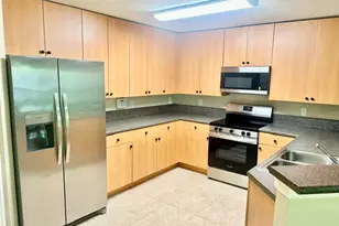 541 Alejandro Ln, West Palm Beach, FL 33413 - Photo 7