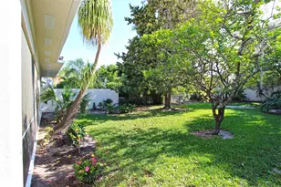 160 Lost Bridge Dr, Palm Beach Gardens, FL 33410 - Photo 33