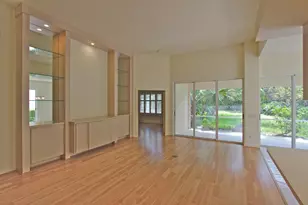160 Lost Bridge Dr, Palm Beach Gardens, FL 33410 - Photo 5
