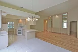 160 Lost Bridge Dr, Palm Beach Gardens, FL 33410 - Photo 17