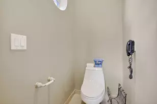 8106 N Savannah Cir, Davie, FL 33328 - Photo 37