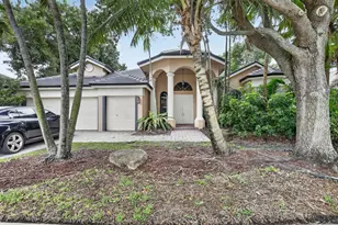8106 N Savannah Cir, Davie, FL 33328 - Photo 3