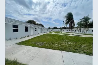 4393 Windsor Avenue #4, West Palm Beach, FL 33407 - Photo 1