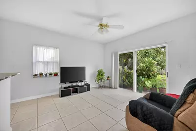 14215 SW 156th Avenue N, Miami, FL 33196 - Photo 11