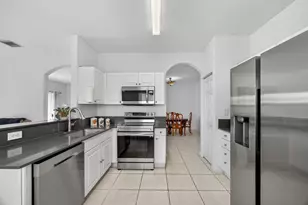 14215 SW 156th Ave N, Miami, FL 33196 - Photo 17