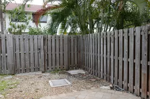 227 City View Dr, Fort Lauderdale, FL 33311 - Photo 17