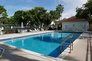 227 City View Dr, Fort Lauderdale, FL 33311 - Photo 31