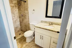 386 Bennington Ln, Lake Worth, FL 33467 - Photo 9