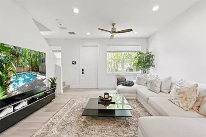 417 SW 8th Street, Fort Lauderdale, FL 33315 - Photo 3