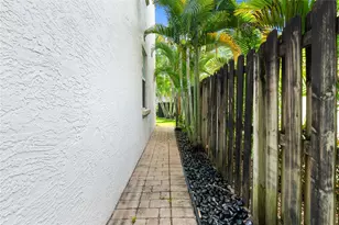 417 SW 8th St, Fort Lauderdale, FL 33315 - Photo 29