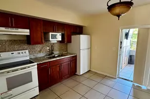 2824 N Dixie Hwy, Boca Raton, FL 33431 - Photo 3