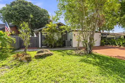 358 SW 32nd Terrace, Deerfield Beach, FL 33442 - Photo 3