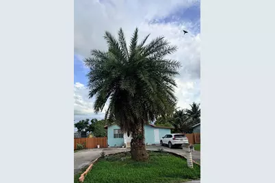 208 NW Avenue H Place, Belle Glade, FL 33430 - Photo 17
