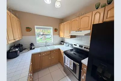 208 NW Avenue H Place, Belle Glade, FL 33430 - Photo 3