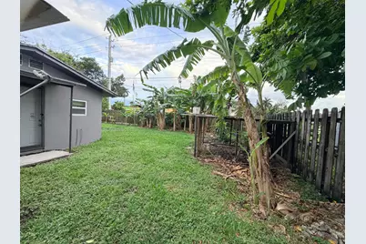 208 NW Avenue H Place, Belle Glade, FL 33430 - Photo 47