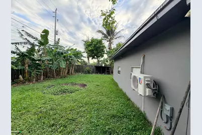 208 NW Avenue H Place, Belle Glade, FL 33430 - Photo 39