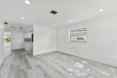 573 NW 2nd Way, Deerfield Beach, FL 33441 - Photo 3