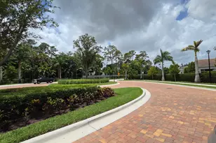 6668 Pointe of Woods Dr, West Palm Beach, FL 33413 - Photo 3