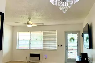 123 Canterbury E, West Palm Beach, FL 33417 - Photo 9