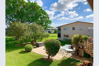 123 Canterbury E, West Palm Beach, FL 33417 - Photo 41