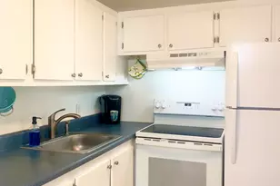 123 Canterbury E, West Palm Beach, FL 33417 - Photo 3