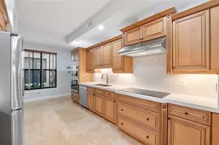 430 NE 7th Ave, Fort Lauderdale, FL 33301 - Photo 9