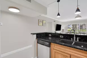 899 SE 2nd Ave, Deerfield Beach, FL 33441 - Photo 3