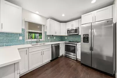 638 SW 4th Avenue, Boynton Beach, FL 33426 - Photo 1