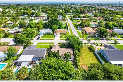638 SW 4th Avenue, Boynton Beach, FL 33426 - Photo 37