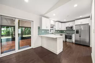 638 SW 4th Ave, Boynton Beach, FL 33426 - Photo 11