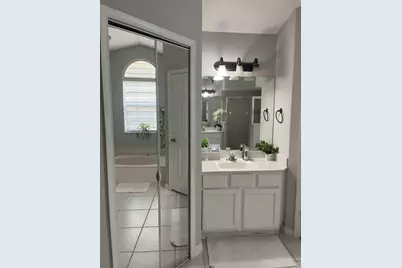 219 NW Biltmore Street, Port Saint Lucie, FL 34983 - Photo 41