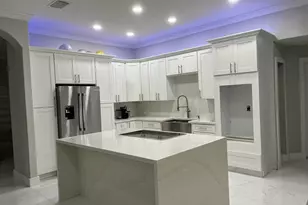 219 NW Biltmore St, Port Saint Lucie, FL 34983 - Photo 17