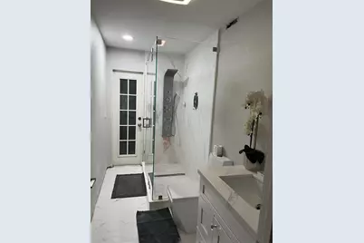 219 NW Biltmore Street, Port Saint Lucie, FL 34983 - Photo 5
