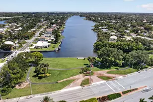 8111 W Lake Dr, Lake Clarke Shores, FL 33406 - Photo 77