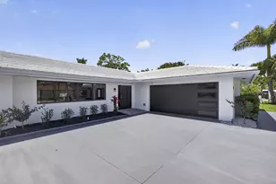 8111 W Lake Dr, Lake Clarke Shores, FL 33406 - Photo 5