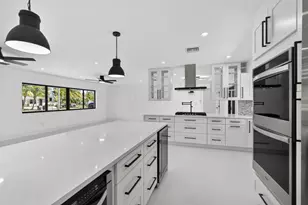 8111 W Lake Dr, Lake Clarke Shores, FL 33406 - Photo 21
