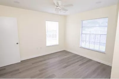 11500 NW 35th Place, Sunrise, FL 33323 - Photo 5