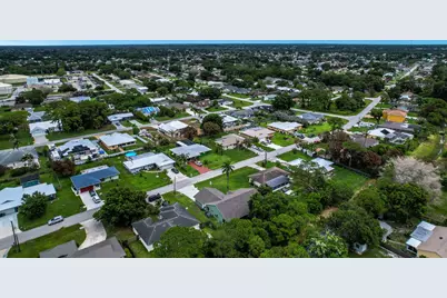 362 SE Crosspoint Drive, Port Saint Lucie, FL 34983 - Photo 35