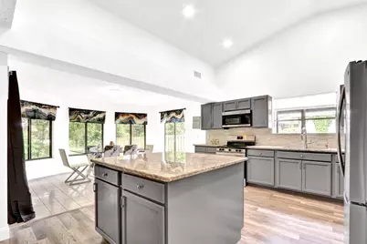 362 SE Crosspoint Drive, Port Saint Lucie, FL 34983 - Photo 11